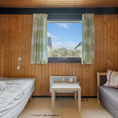 5 Bedroom Lovely In