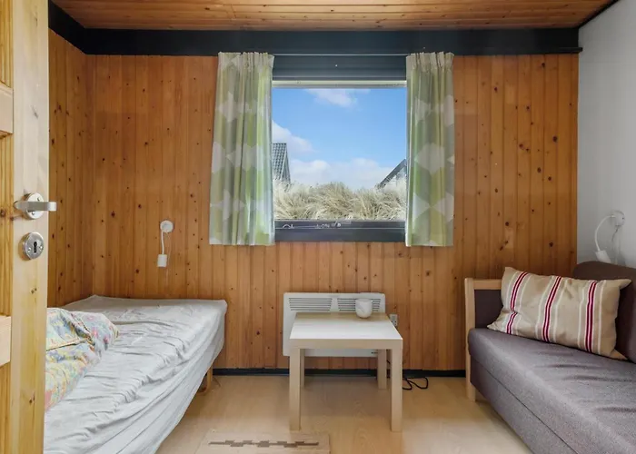 5 Bedroom Lovely In