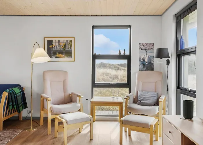 5 Bedroom Lovely In Saltum
